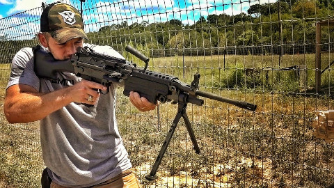 【中文字幕】M249机枪也能锯木板? DemolitionRanch 爆破牧场 爆破农场